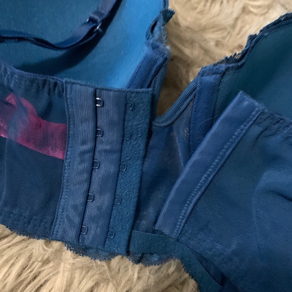 LA SENZA crop bra | size 34D - Picture 6 of 10